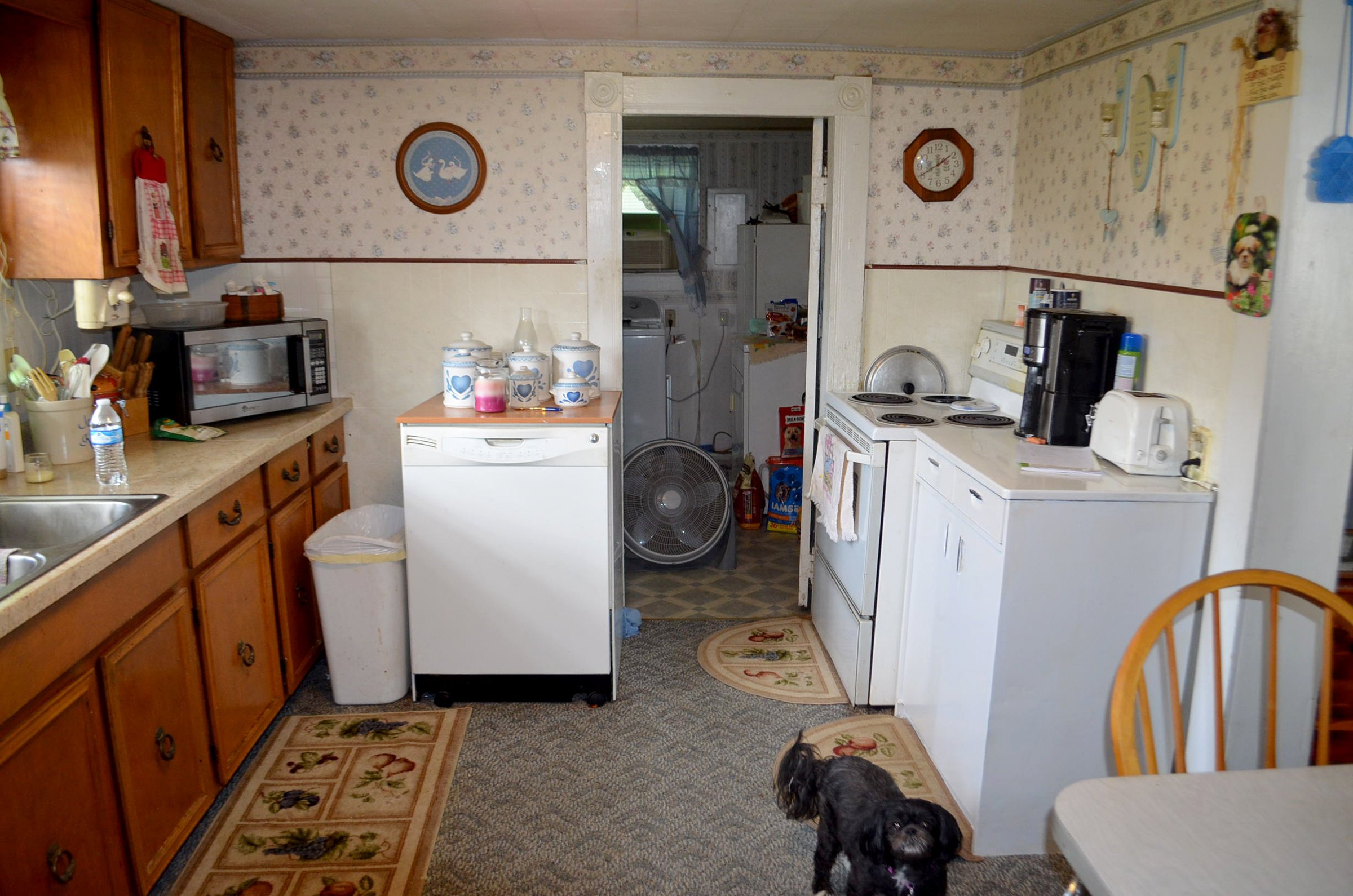 Property photo 13 - HOME & PERSONAL PROPERTY AUCTION IN EAST ALLEN COUNTY, INDIANA